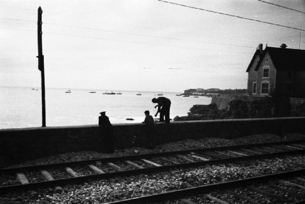 Cascais. La linea ferroviaria lungo il mare