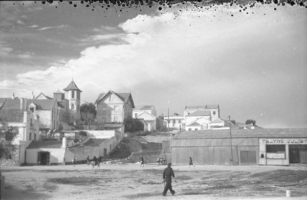 Estoril. Veduta urbana e la spiaggia