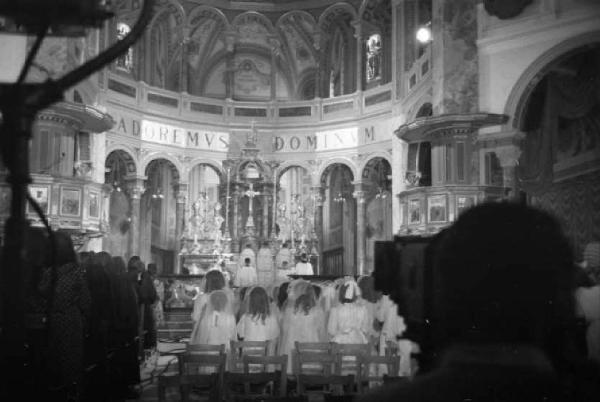 Italia Dopoguerra. Sant'Angelo Lodigiano. Reportage sulla figura di Santa Francesca Cabrini - celebrazione della Santa messa in memoria della Beata