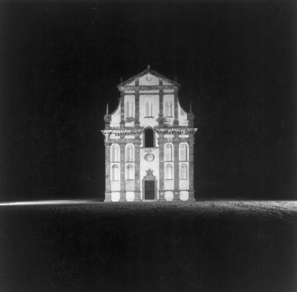 Bianzone - Chiesa della Madonna del Piano - Esterno - ripresa notturna