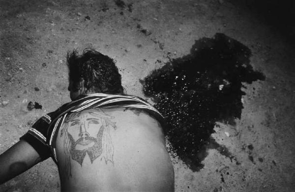 Palermo. Omicidio di mafia - cadavere con tatuaggio sulla schiena