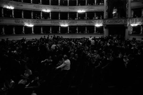 Milano: Teatro alla Scala - Spettacolo Anna Bolena, 1957, regia di Luchino Visconti - Pubblico in sala: palchetti e platea