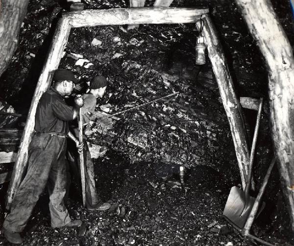 Ribolla - Miniera di lignite - Interno - Perforazione