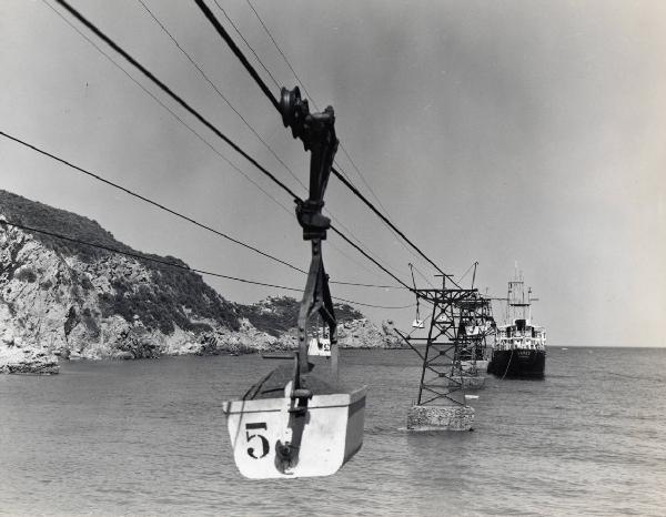 Isola del Giglio - Miniera di pirite - Teleferica