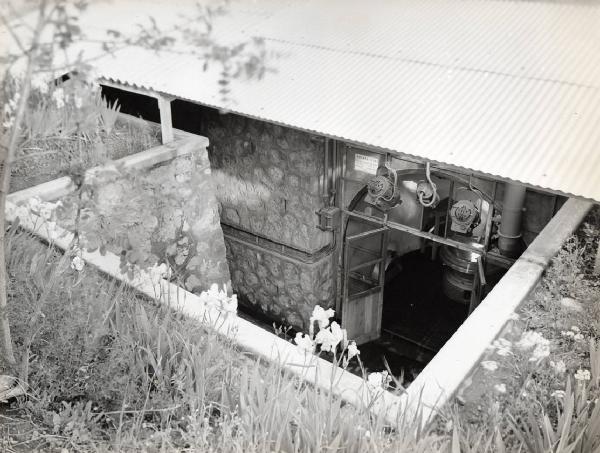 Orbetello - Stabilimento esplosivi - Grotta per impastatrice di esplosivi gelatinati