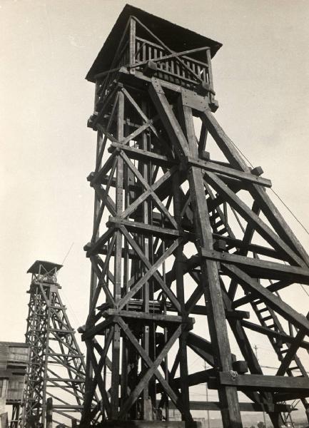 Ribolla - Miniera di lignite - Castello di estrazione