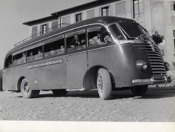 Niccioleta - Autobus per il trasporto dei minatori