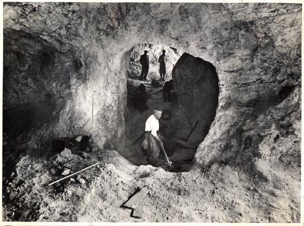 Iglesias - Miniera di barite - Interno - Minatori