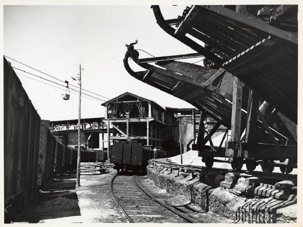 Portiglioni - Stazione della teleferica - Carico e smistamento della pirite