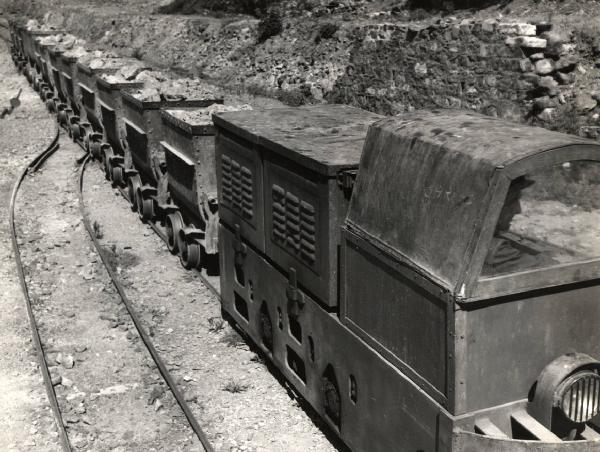 Fenice Capanne - Miniera di calcopirite - Convoglio di trasporto