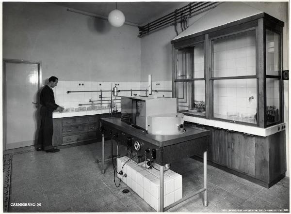 Signa - Stabilimento chimico - Laboratorio analisi