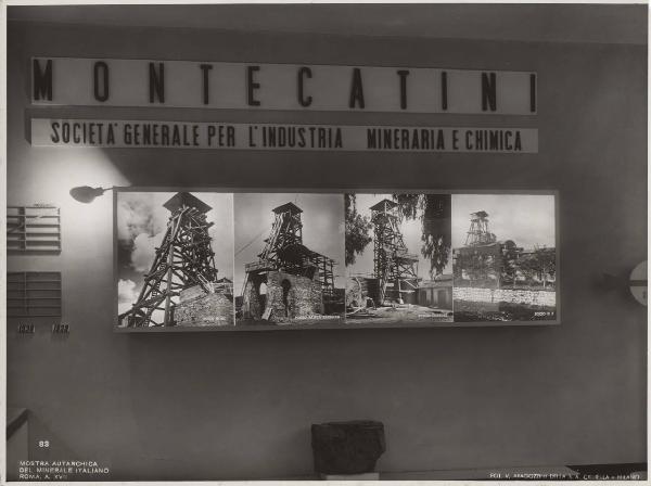 Roma - Mostra autarchica del minerale italiano del 1938 - Padiglione difesa della razza nel settore minerario - Interno