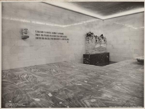 Roma - Mostra autarchica del minerale italiano del 1938 - Padiglione Marmi e Pietre - Interno