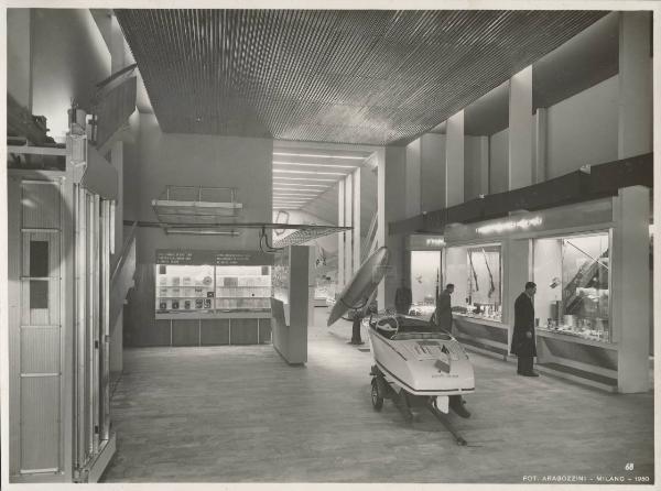 Milano - Fiera campionaria del 1950 - Padiglione Montecatini - Sala alluminio