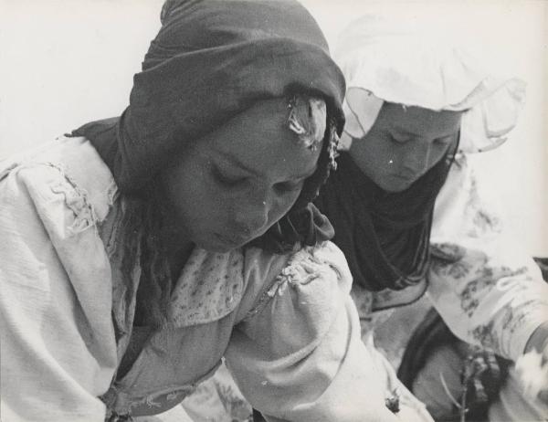 Settore cinematografico - Documentario "L'oro bianco del Nilo" - Egitto - Doppio ritratto femminile - Raccoglitrici di cotone