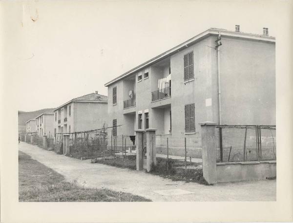 Ribolla - Miniera di lignite - Quartiere INA-CASA - Abitazioni