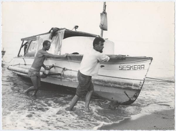 Sciacca - Il raid del centenario - Arrivo del Seskera - Marinai