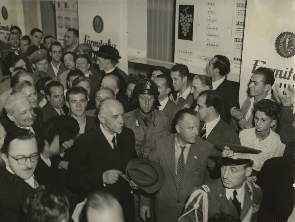 Milano - Fiera campionaria del 1946 - Visita autorità - Luigi Gasparotto - Tommaso Zerbi