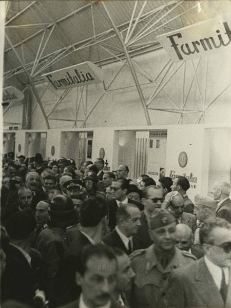 Milano - Fiera campionaria del 1946 - Visita autorità