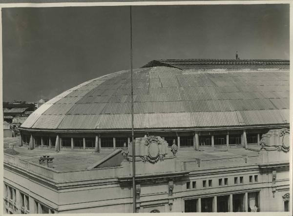 Milano - Fiera campionaria del 1946 - Veduta del tetto in alluminio del Palazzo dello sport