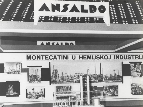 Belgrado - II Esposizione dell'industria chimica - Stand Montecatini e Ansaldo - Pannello informativo e fotografico