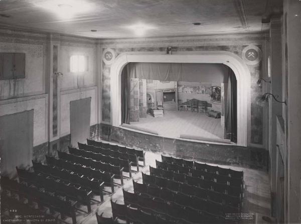 Cabernardi - Miniera di zolfo - Stabilimento di Bellisio - Dopolavoro - Teatro - Veduta dall'alto - Interno