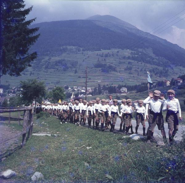 Ponte di Legno - Colonia montana - Bambini - Passeggiata