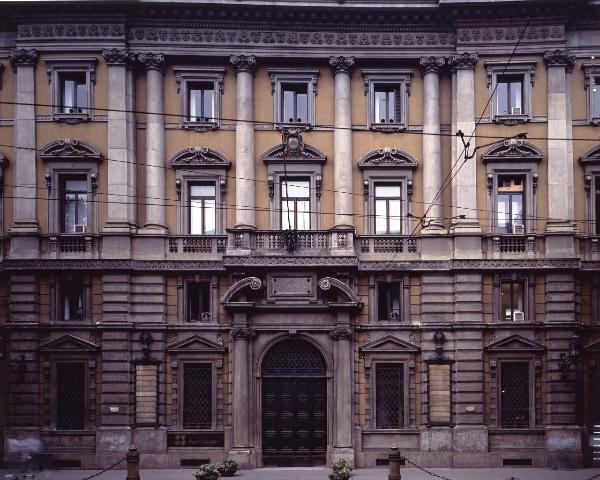 Milano - Foro Buonaparte - Palazzo Edison - Facciata