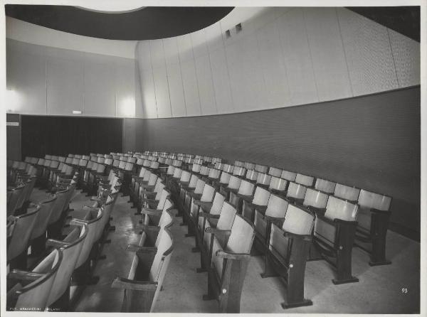 Milano - Fiera campionaria del 1955 - Padiglione Montecatini - Sala cinema