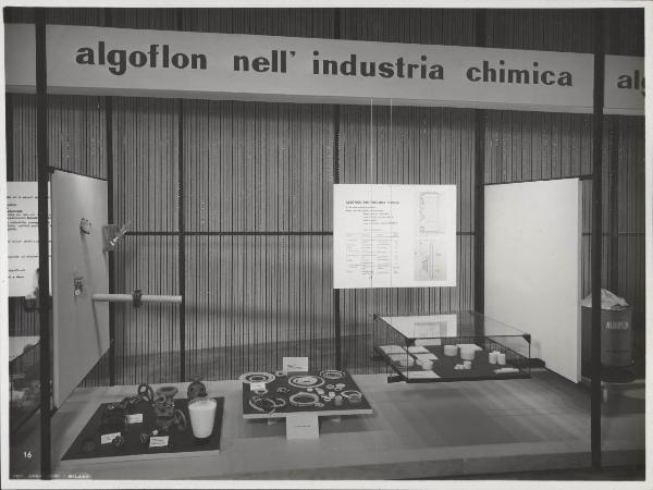 Milano - Fiera campionaria del 1955 - Padiglione Montecatini - Sala materie plastiche - Stand Algofon per l'industria chimica