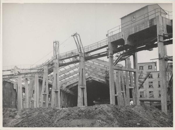 Porto Marghera - INA (Industria Nazionale Alluminio) - Capannone bauxite