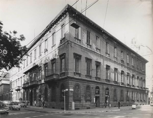 Milano - Palazzo Melzi d'Eril - Esterno