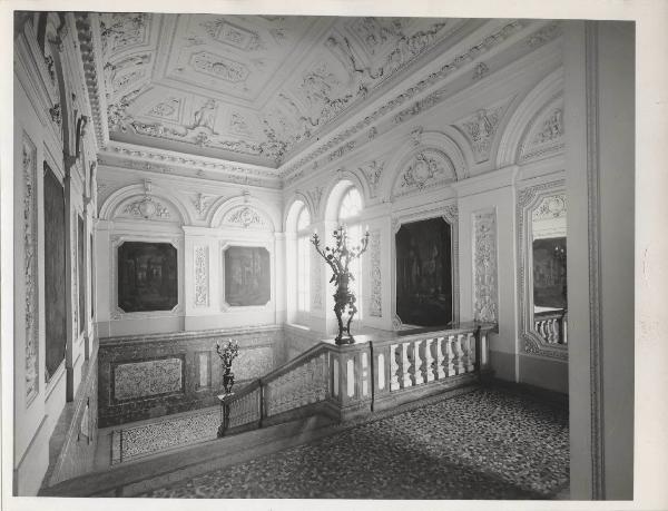 Milano - Palazzo Melzi d'Eril - Scalone interno