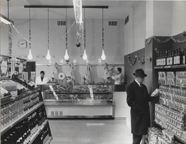 Milano - Sede Montecatini - Spaccio alimentare - Interno