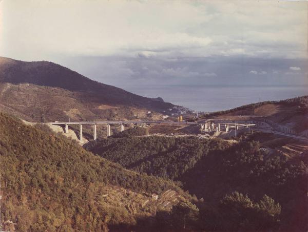 Liguria - Incas Bonna - Autostrada dei fiori - Viadotto Crovetto