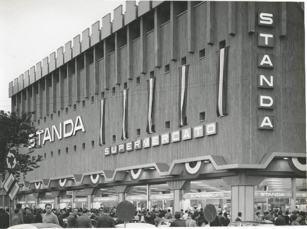 Torino - Piazza S. Rita - Standa - Grande magazzino - Inaugurazione