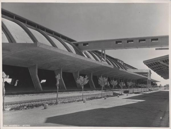 Catania - Stazione Bicocca - Prodotti chimici per l'agricoltura - Stabilimento perfosfato - Magazzini perfosfato - Veduta