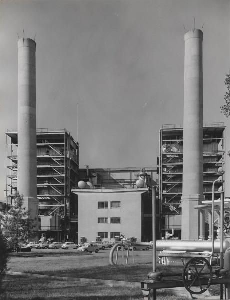 Tavazzano con Villavesco - STEI (Società termoelettrica italiana) - Centrale termoelettrica - Parcheggio