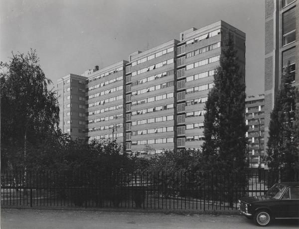 Milano - Via Cimabue - Edificio - Abitazioni per dipendenti