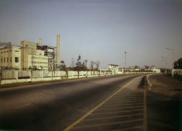 Tavazzano con Villavesco - STEI (Società termoelettrica italiana) - Centrale termoelettrica - Veduta