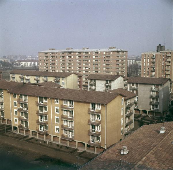 Milano - Affori - Piano Ina Casa - Alloggi per dipendenti - Veduta dall'alto