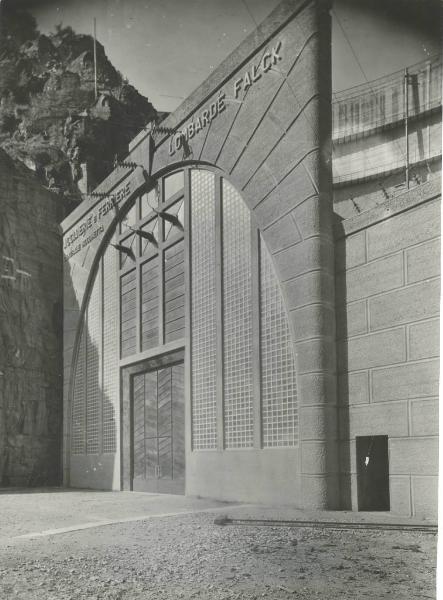 Pontremoli - Acciaierie e Ferriere Lombarde Falck - Impianto idroelettrico del Magra - Centrale di Rocchetta - Veduta esterna