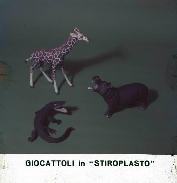 Materie plastiche - Resine polistiroliche - Giocattoli in Stiroplasto - Modellini animali