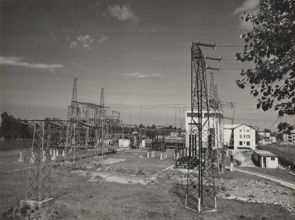 Tavazzano con Villavesco - Acciaierie e Ferriere Lombarde Falck - STEI (Società termoelettrica italiana) - Centrale termoelettrica - Stazione elettrica