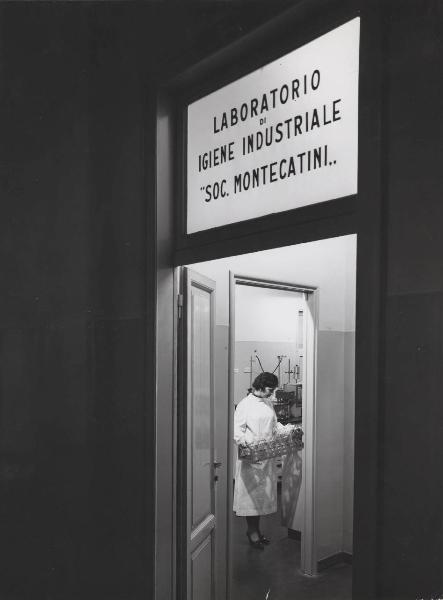 Milano - Clinica del lavoro - Assistenza sanitaria - Laboratorio di igiene industriale - Interno