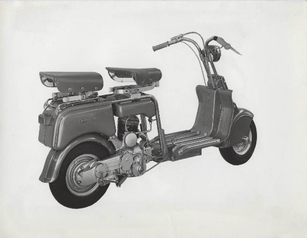 Trasporti su gomma - Lambretta 125 B prima serie