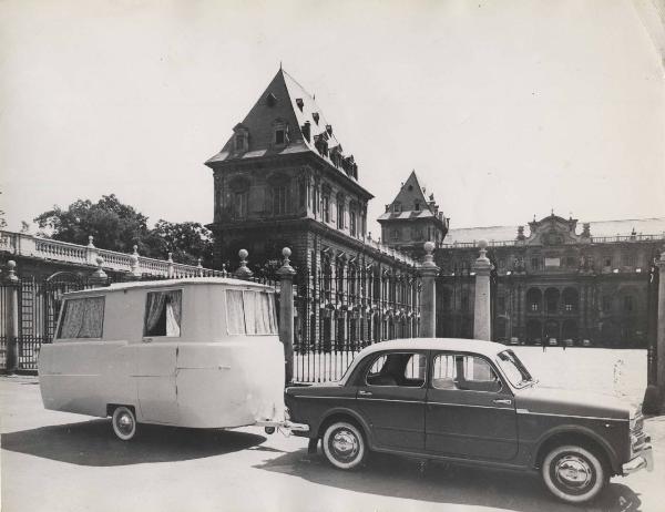 Torino - Reggia del Valentino - Gabraster - Fiat 1100 103 E TV - Roulotte Diana