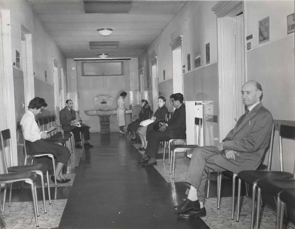 Milano - Assistenza sanitaria - Ambulatorio di via Manin - Sala d'aspetto