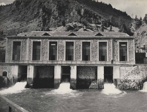 Piateda - Acciaierie e Ferriere Lombarde Falck - Impianto idroelettrico di Vedello - Centrale