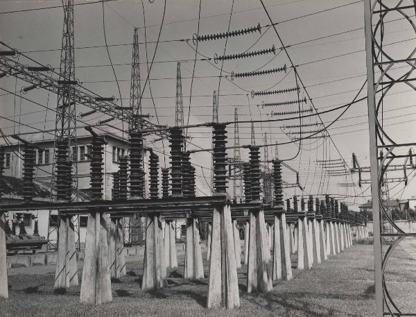 Sesto San Giovanni - Acciaierie e ferriere lombarde Falck - RISE (Ricevitrice dei Servizi Elettrici) - Stazione elettrica.